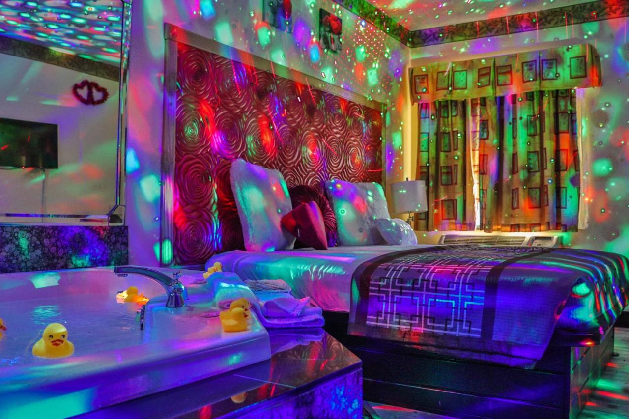 Luxe Romantic Suites Dolton Kültér fotó