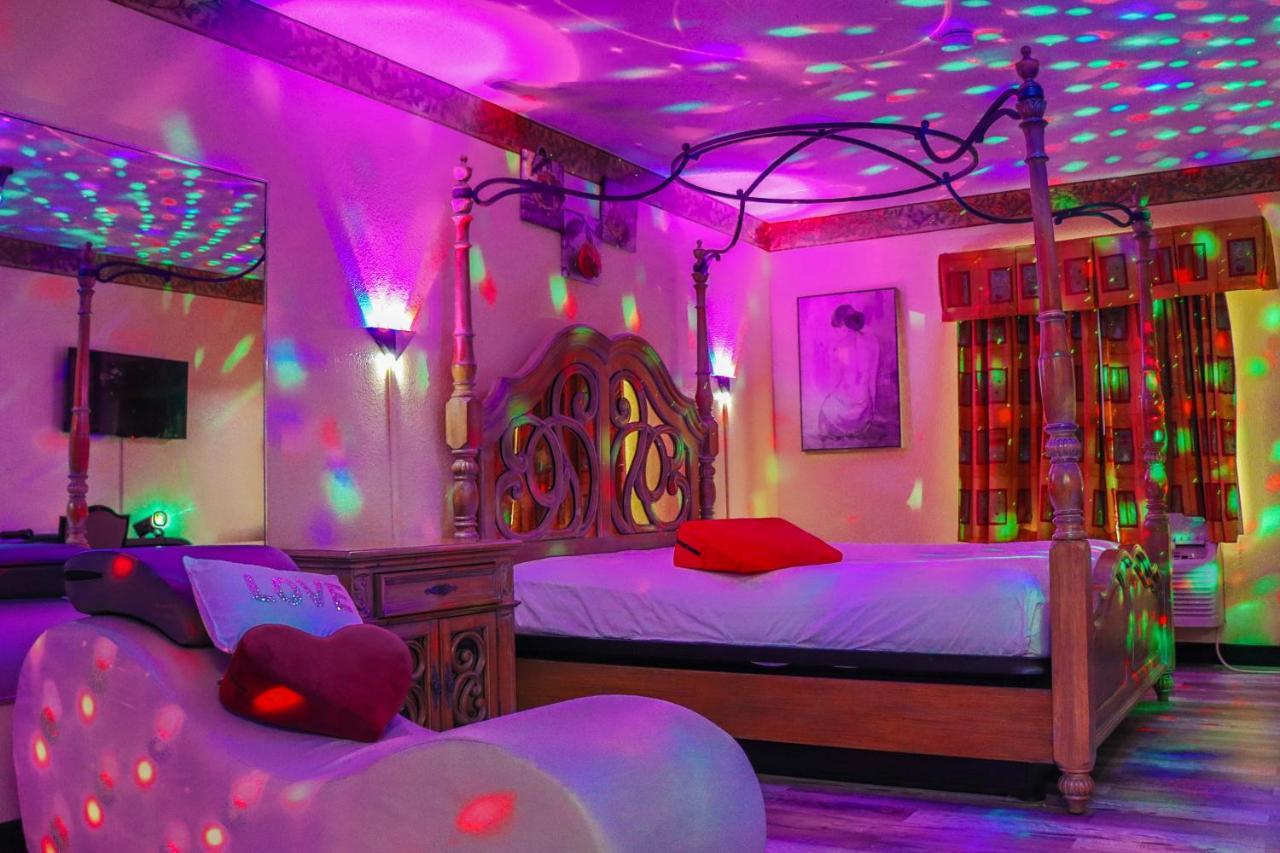 Luxe Romantic Suites Dolton Kültér fotó