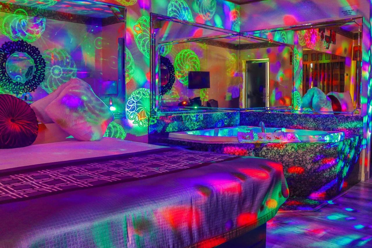 Luxe Romantic Suites Dolton Kültér fotó