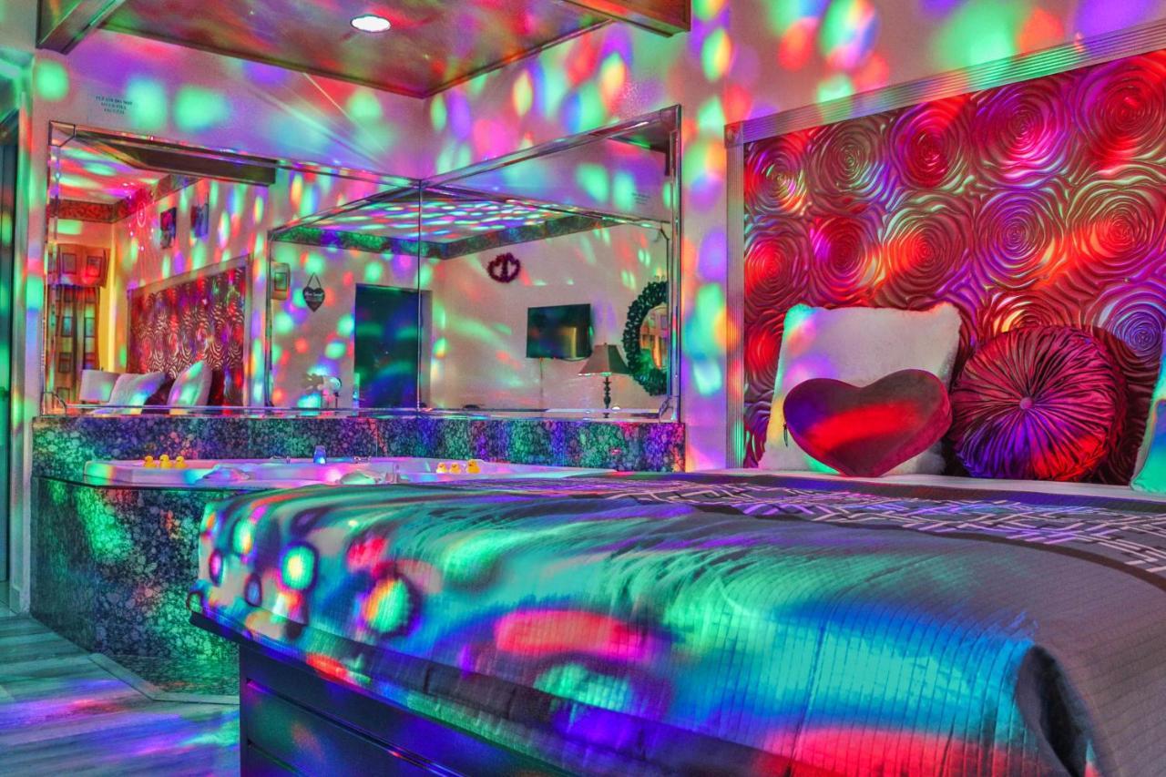 Luxe Romantic Suites Dolton Kültér fotó