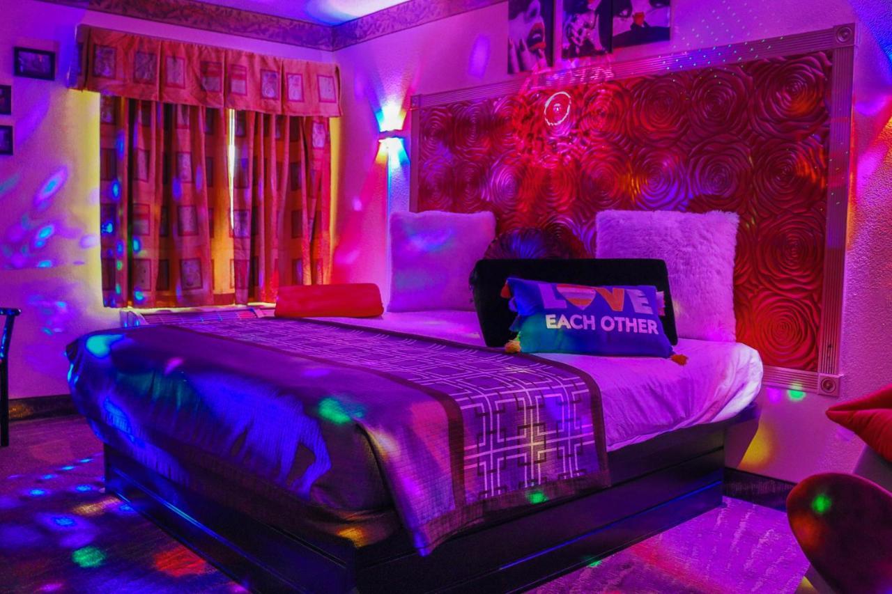 Luxe Romantic Suites Dolton Kültér fotó
